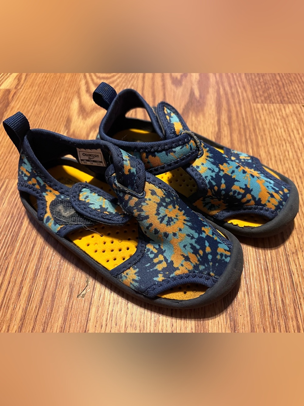OshKosh B'gosh Kids Water Sandals - size 8m